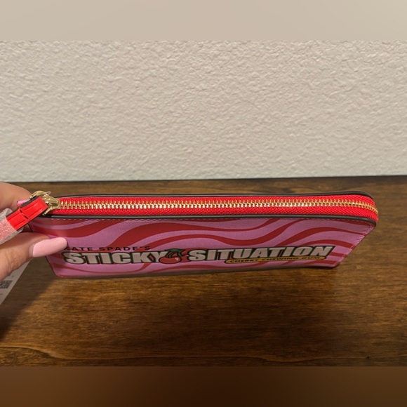 Kate Spade Sticky Situation Wristlet NWT - Picture 5 of 8